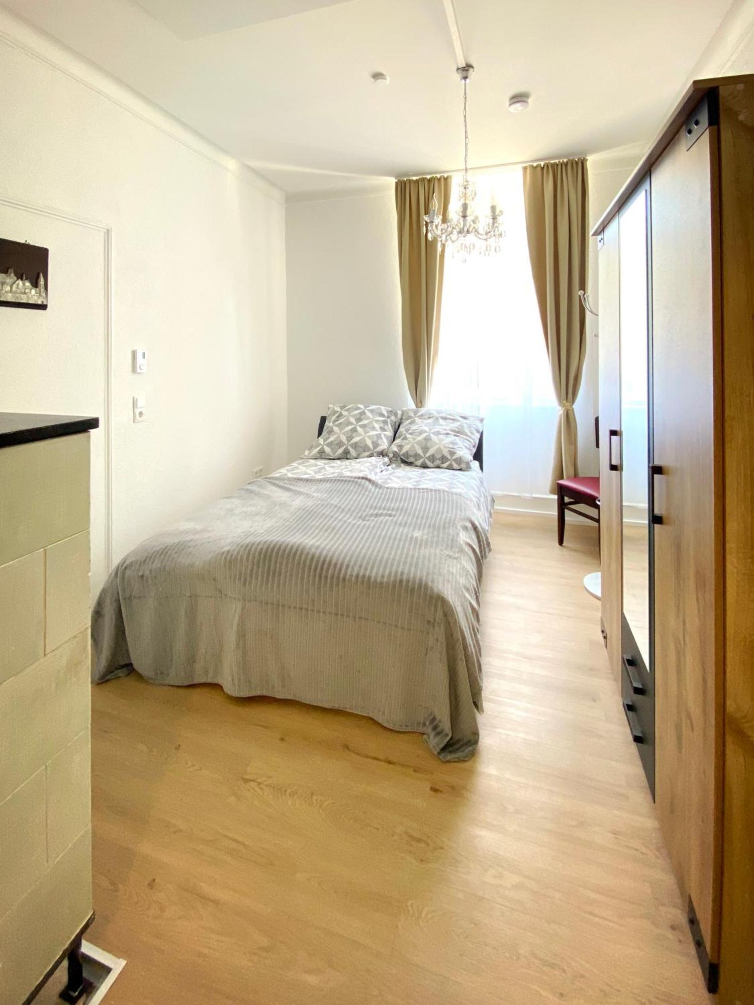 Quiet & Park View - Ulm Mitte Apartment ภายนอก รูปภาพ