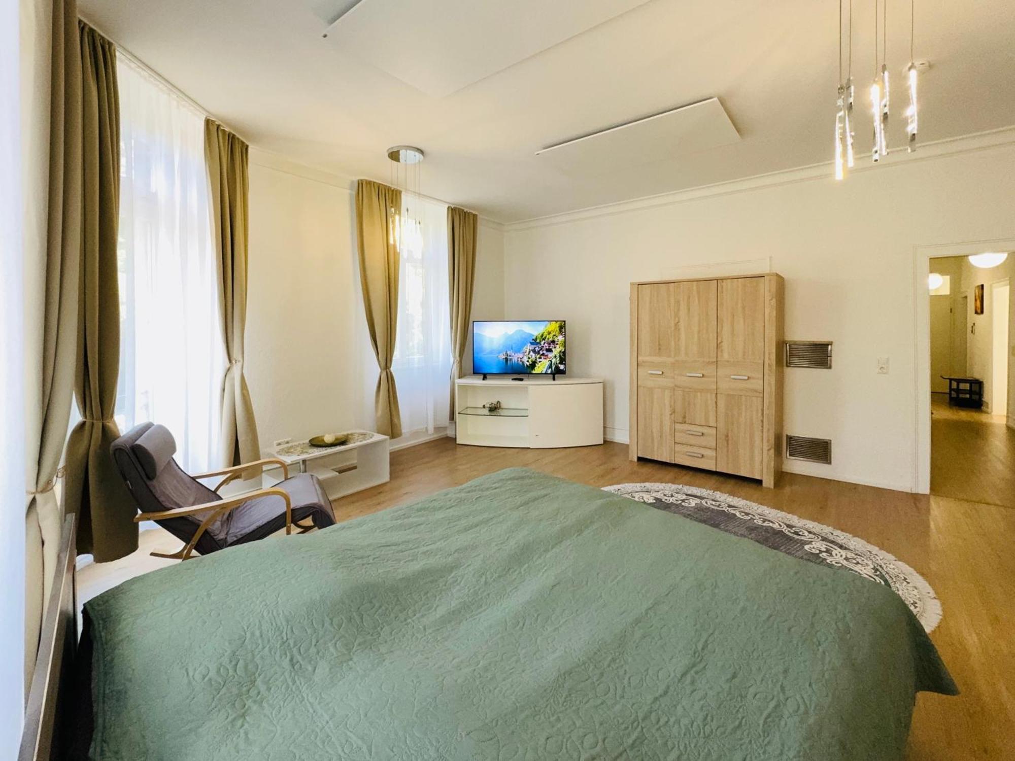 Quiet & Park View - Ulm Mitte Apartment ภายนอก รูปภาพ