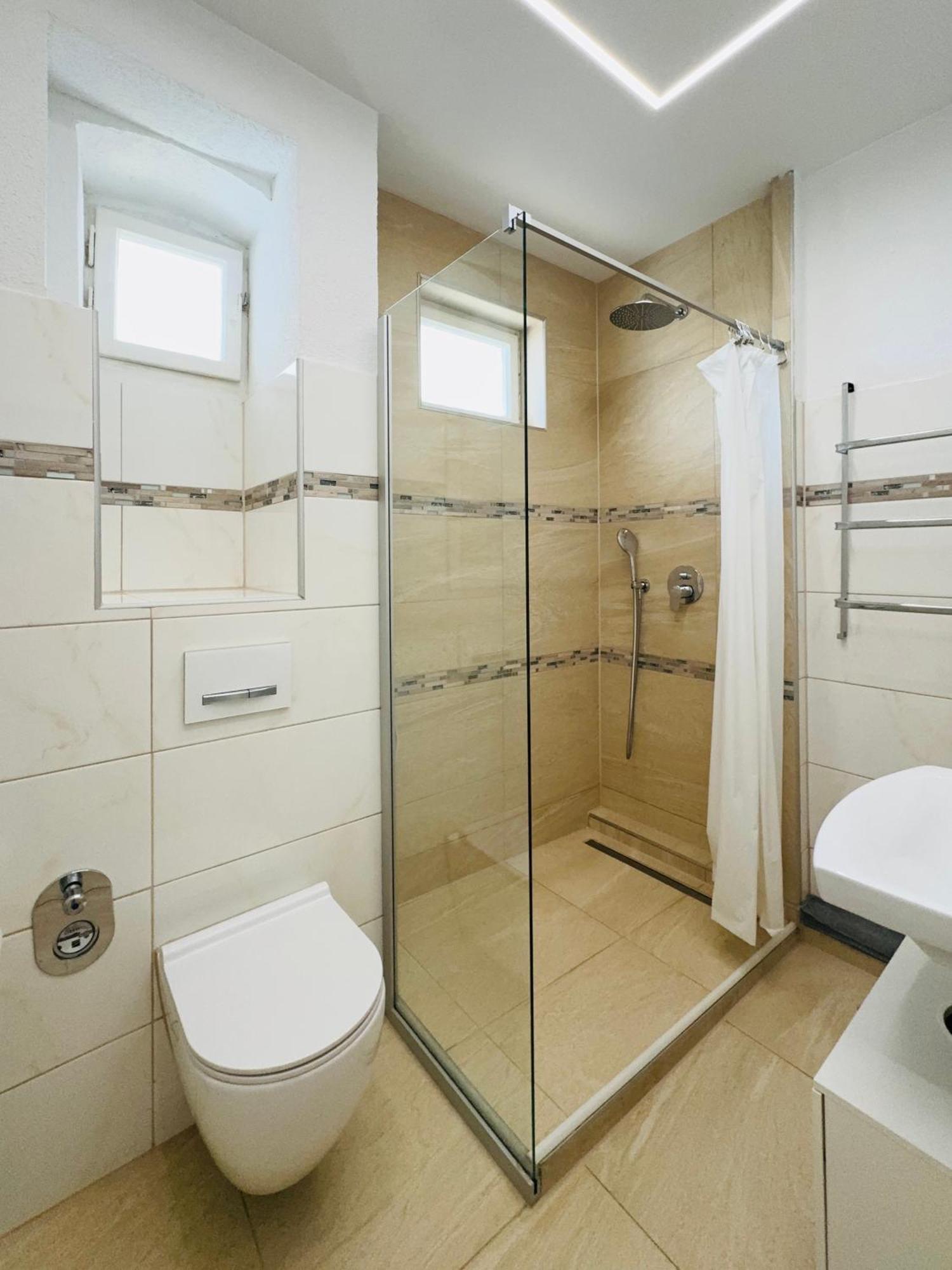 Quiet & Park View - Ulm Mitte Apartment ภายนอก รูปภาพ